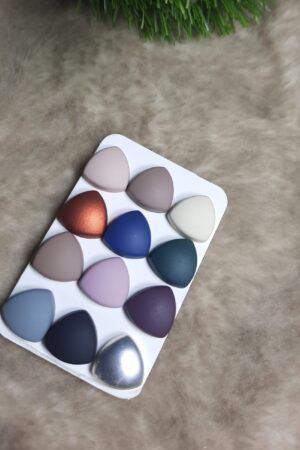 Triangle Matte Hijab Magnets – Modern & Fabric-Friendly Hold